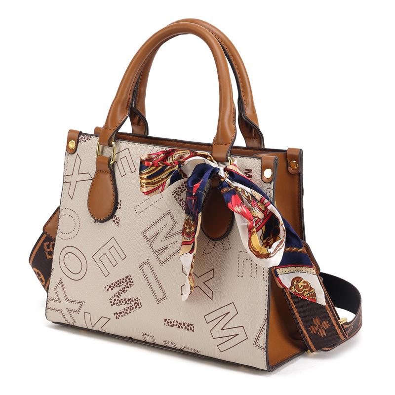 New fashionable and versatile commuter high-value large-capacity bag female crossbody portable shoulder tide