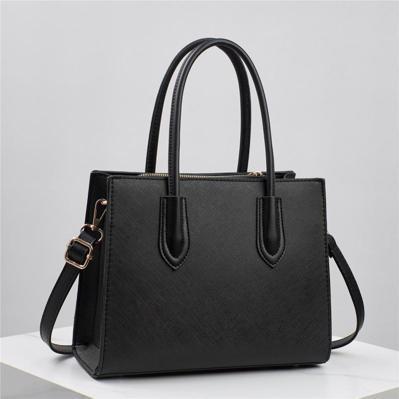 

Solid color atmospheric versatile handbag fashionable versatile messenger bag Korean version retro niche large-capacity shoulder bag чёрный