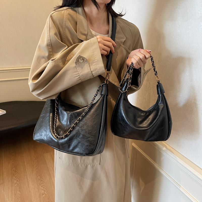 Retro Shoulder Bag 2025 New Fashion Texture PU Women's Bag Simple Solid Color Work Commuter Bag