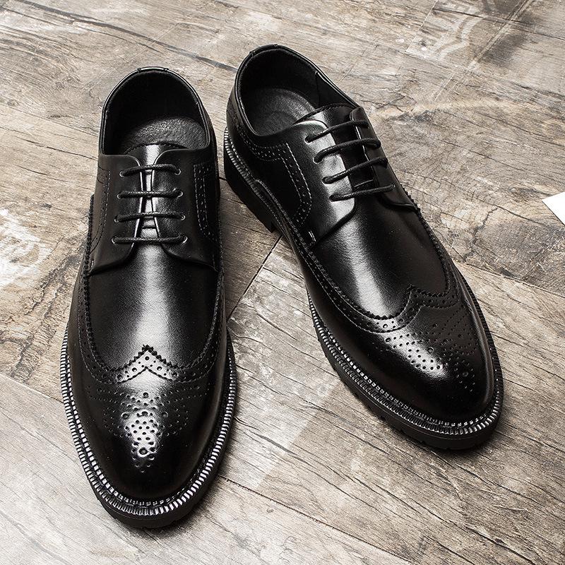 Pantofi formali de nuntă mărime mare 45 Pantofi cu vârf ascuțit din piele 46 Pantofi de afaceri pentru bărbați cu gravură Brock 830-Z