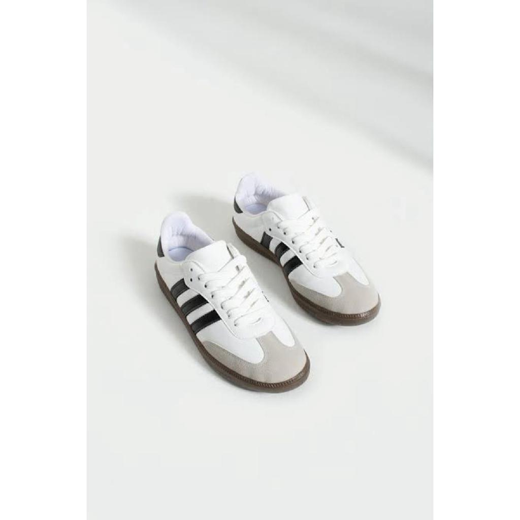 White-black Unisex Striped Flat Sole Lace Up Sports Shoes