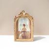 Classical Wall Mount Photo Frame With Stand Elegant Antique Resins Picture Frame For Living Room Bedroom Office Decors
