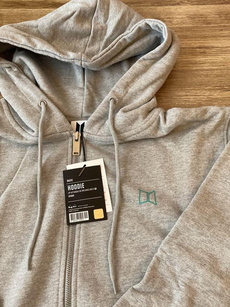 [USED] Extremely Rare BTS Pop-Up Store Official Merchandise: Tae Handwritten Logo Hoodie