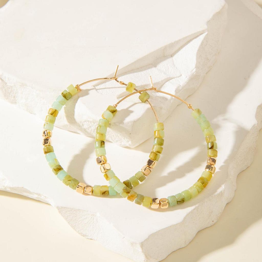 New Light Luxury French Earrings Women's Jewelry Retro Fashion Versatile Earrings Resin Colored Gold Beads Jewelry