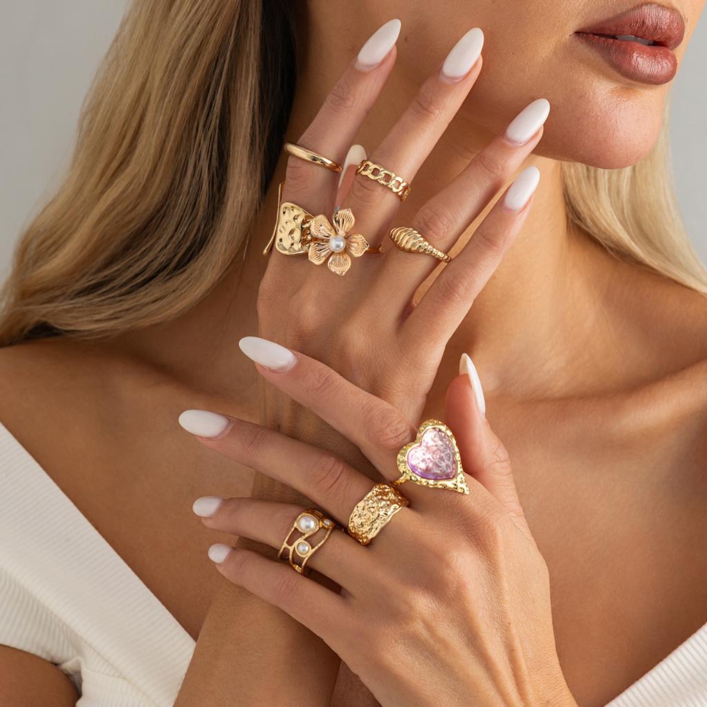 8Pcs/Set Vintage Pink Resin Peach Heart Rings for Women Men Fashion Metal Pleated Pearl Flower Rings Set Bohemia Jewelry Gifts