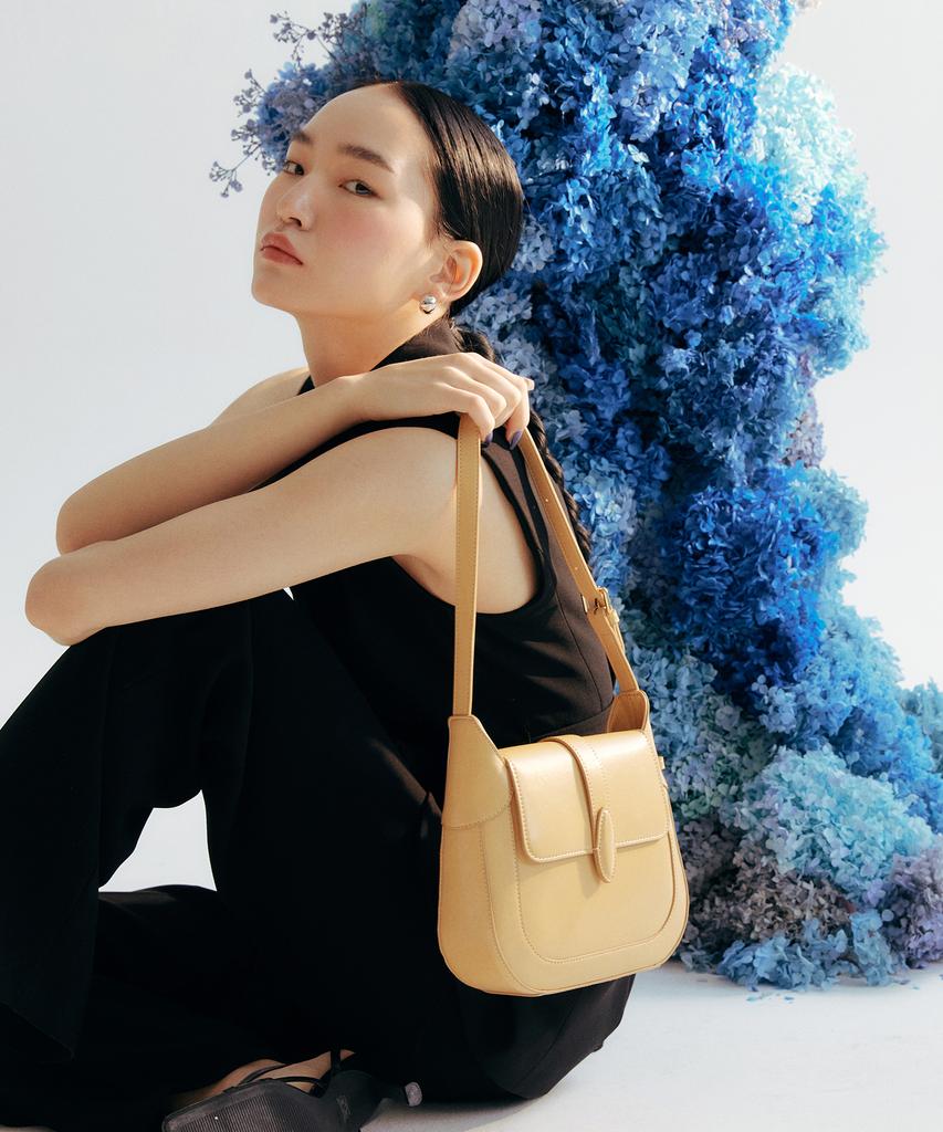 Bbyb Eccor Medium Shoulder Bag (Mustard)