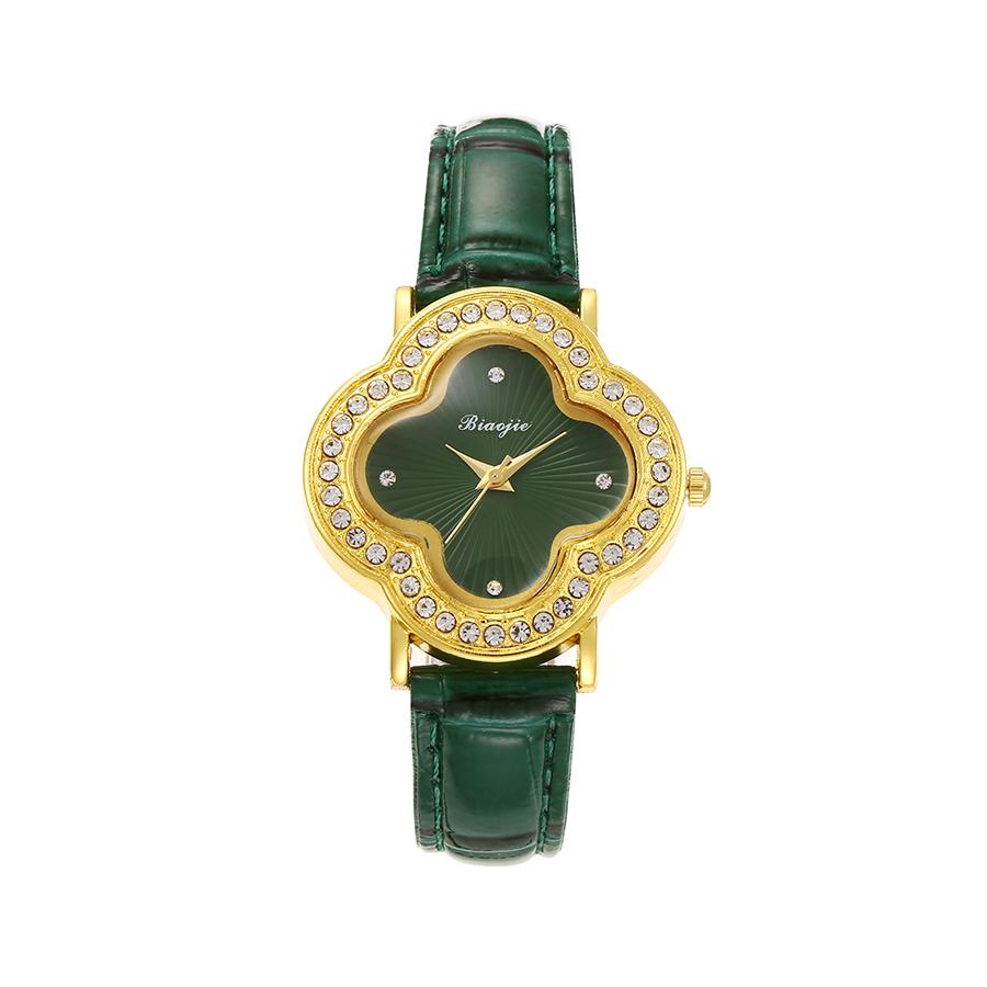 Quartz watch with four-leaf clover diamond dial shell strap luxury for students in summer graduation season.