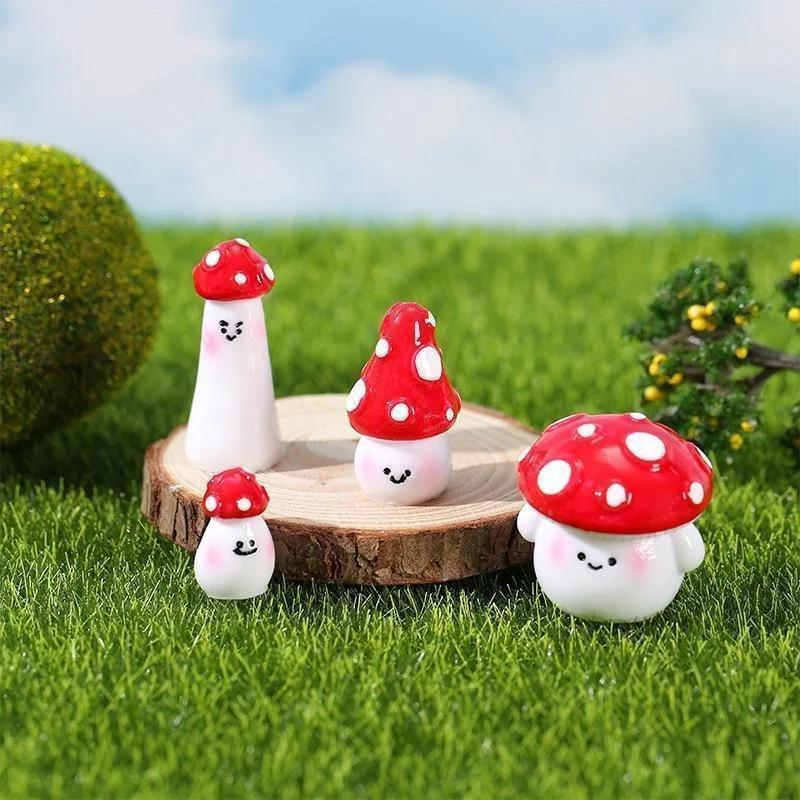 7Pcs Creative Mini Mushroom Moss Micro Landscape Decoration Jewelry with Succulent Plant Flower Decoration
