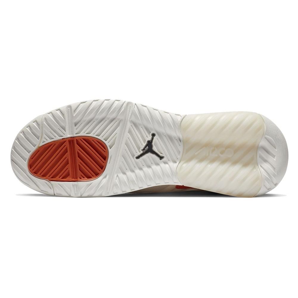 Nike Max 200 sneakers breathable synthetic beige