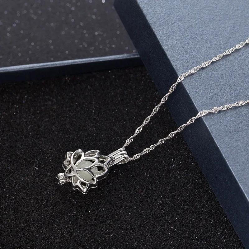 Luminous Lotus Pendant Necklaces For Women Glow In The Dark Simple Flower Glowing Necklace Fashion Jewelry Accessories