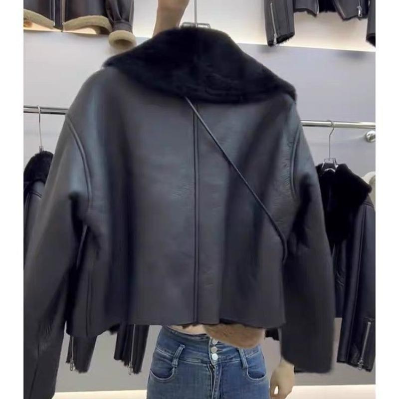 Short motorcycle suit black fur integrated lamb wool imitation fur jacket women's autumn and winter leather jacket lapel jacket