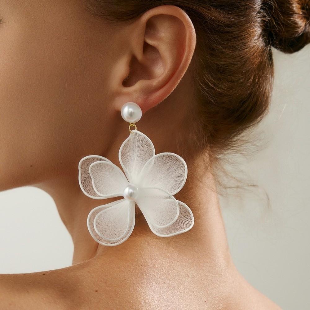 Fashion Sweet Mesh Flower Dangle Earrings Pearl Elegant Beach Earrings Women Ear Jewelry Petals Stud Earrings Gifts