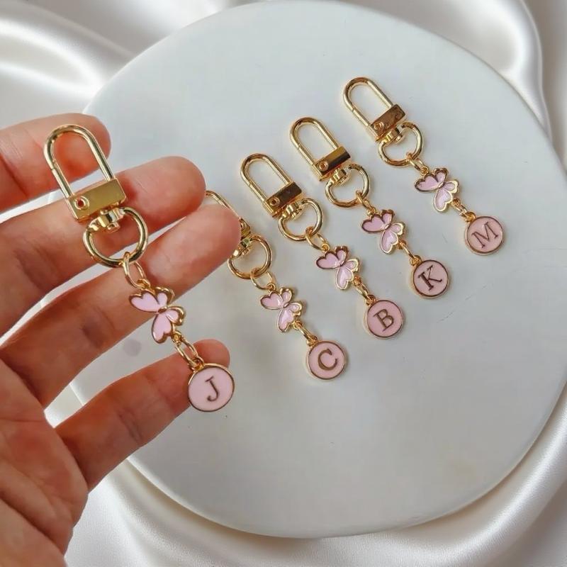 Metal Pink Butterfly Letter Keychain Fashion A-Z Initials Letter Keyring Car Key Holders Bag Pendant Hanging Decor Couple Gift