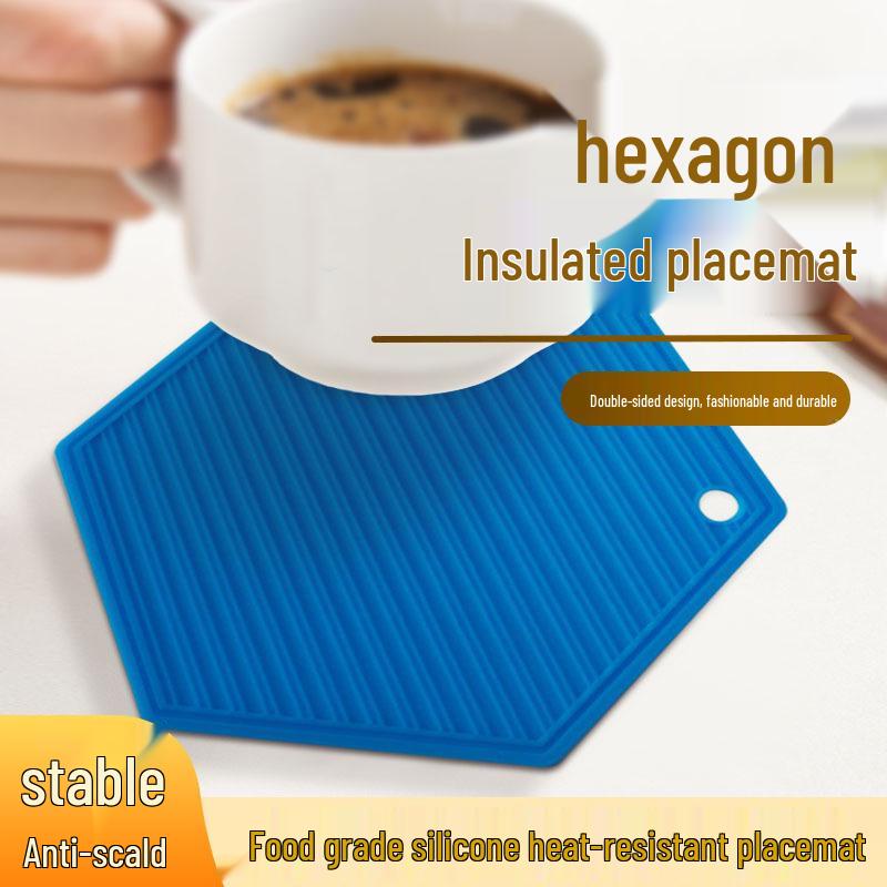 Honeycomb Silicone Placemats: Heat-Resistant, Non-Slip, Easy-to-Clean, Quadrilateral Kitchen Table Mats.