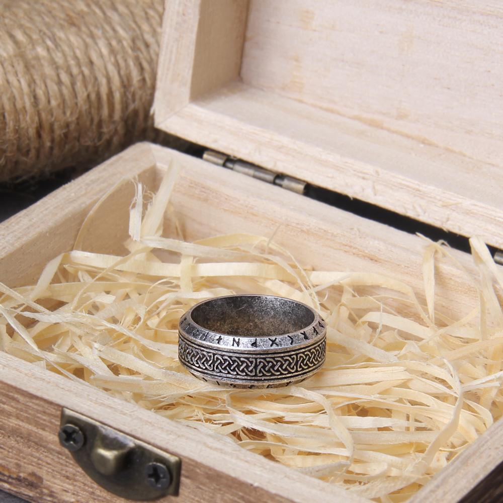 Wikinger Rune Edelstahl Keltischer Ring Nie Verblassend Glatt Modeschmuck mit Holzbox Nordisches Amulett Geschenk