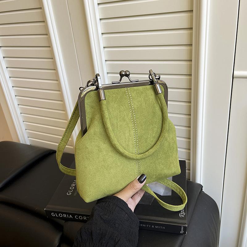 Yogodlns Women Fashionable Shoulder Bag Large Capacity Retro Handbag Clip Crossbody Bag Travel Shopping Work Shoulder Bag