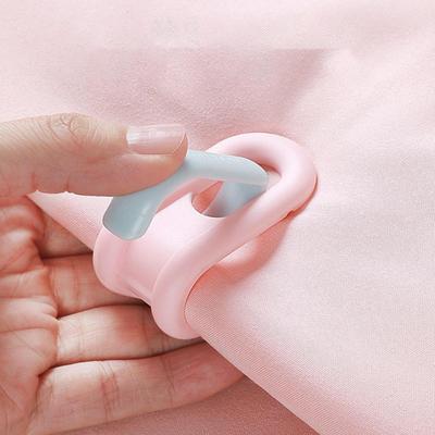 Duvet Clips Non-Slip Padded Comforter Clips 12 Pieces Reusable Bedding Holder Clamps Blanket Fixation Grippers Prevent Bunching