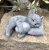 Garden Sleeping Cat Memorial Resin Cat Grave Marker Remembrance Kitten Statues for Garden Grave Decor Pet Sympathy Gift