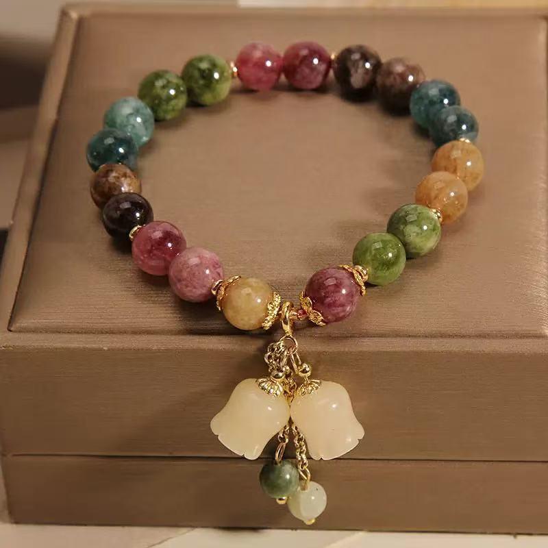 

Fashion Natural Stone Bracelet Elegant Lily Of The Valley Flower Pendant Elastic Beaded Bracelets For Women Party Jewelry Gift