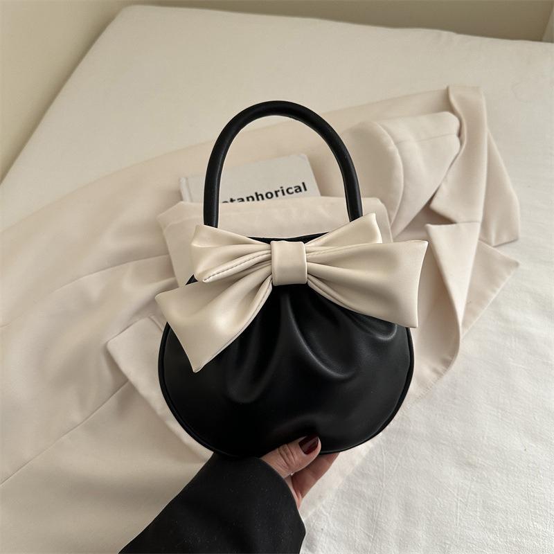 The New Round Handbag for Girls In The Autumn 2026, The Bow Crossbody Bag Is Fashiable and Versatile Pleated Women's Bag Trend