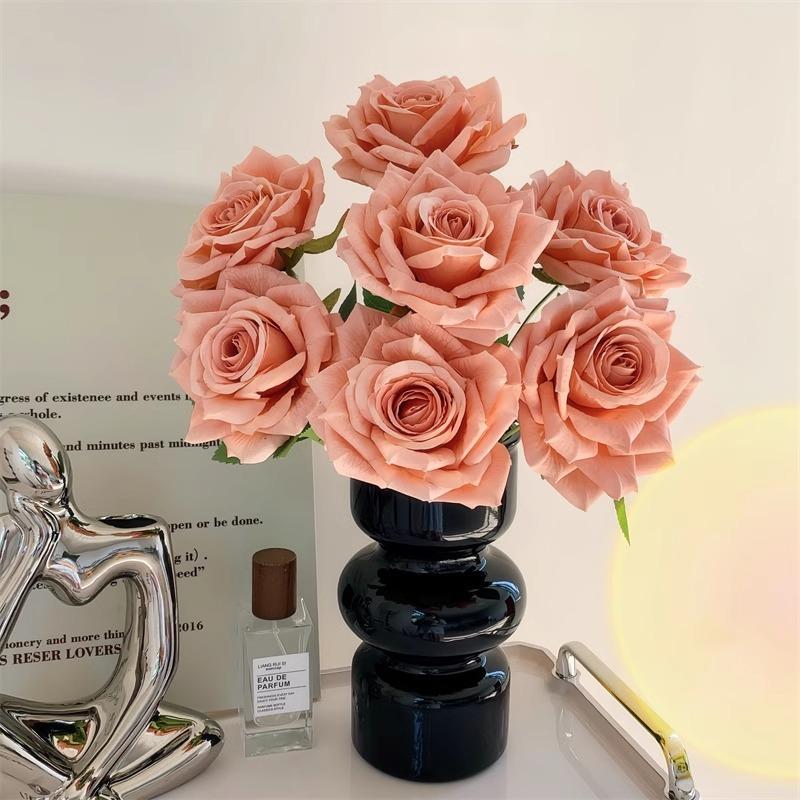 

Bionic Flower Bouquets, Rose Simulation Flowers, Artificial Flowers, Decorative Items, Dried Flowers Black wavy vase