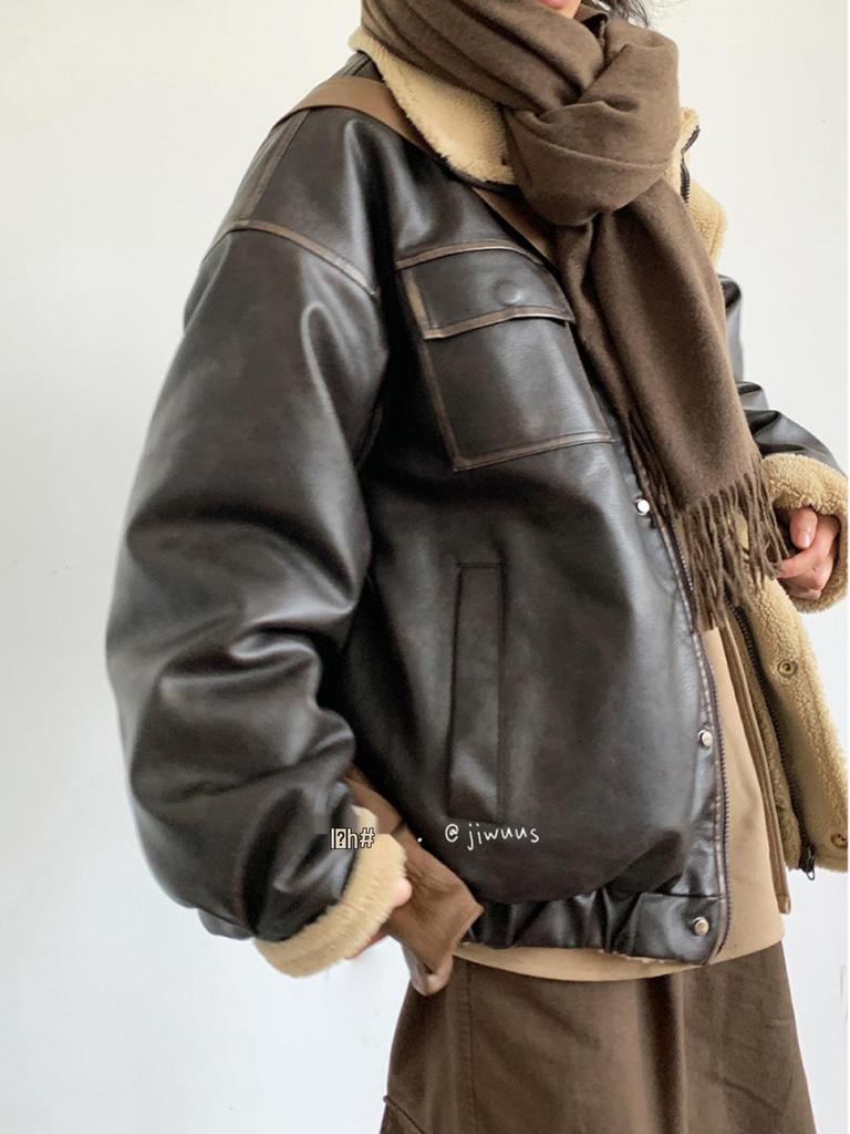 Unisex Japanese Retro Lambswool Leather Jacket for Autumn and Winter