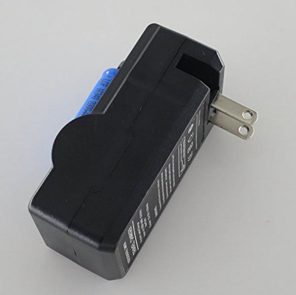 2x 2000mAh 16340 dobíjecí Li-ion baterie pro LED svítilnu + nabíječku CR123A