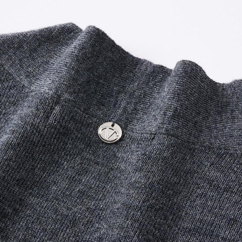 GIOVANNI VALENTINO Women's V-Neck Knit Sweater