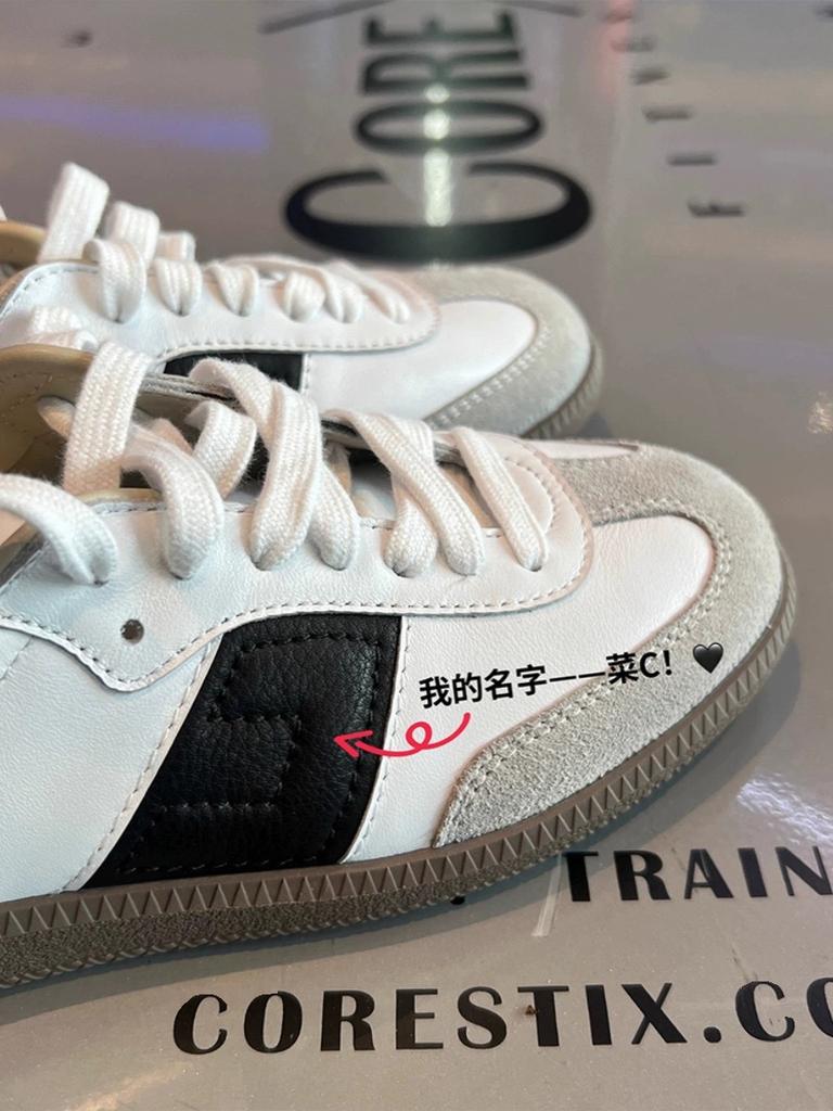 Leather niche silver German training shoes women's 2025 spring new retro round head splicing casual sports shoes Forrest Gump shoes