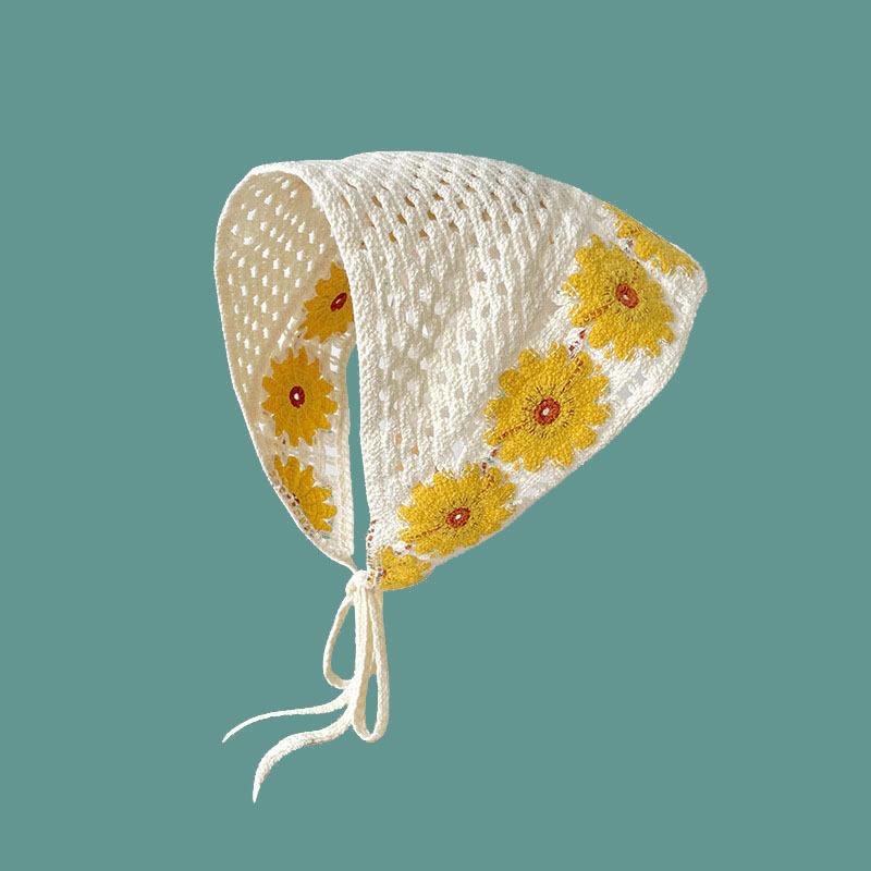 Retro Knitted Hollow Triangle Headband Daisy Strawberry Handmade Crochet Triangle Scarf Headgear Handmade Headscarf
