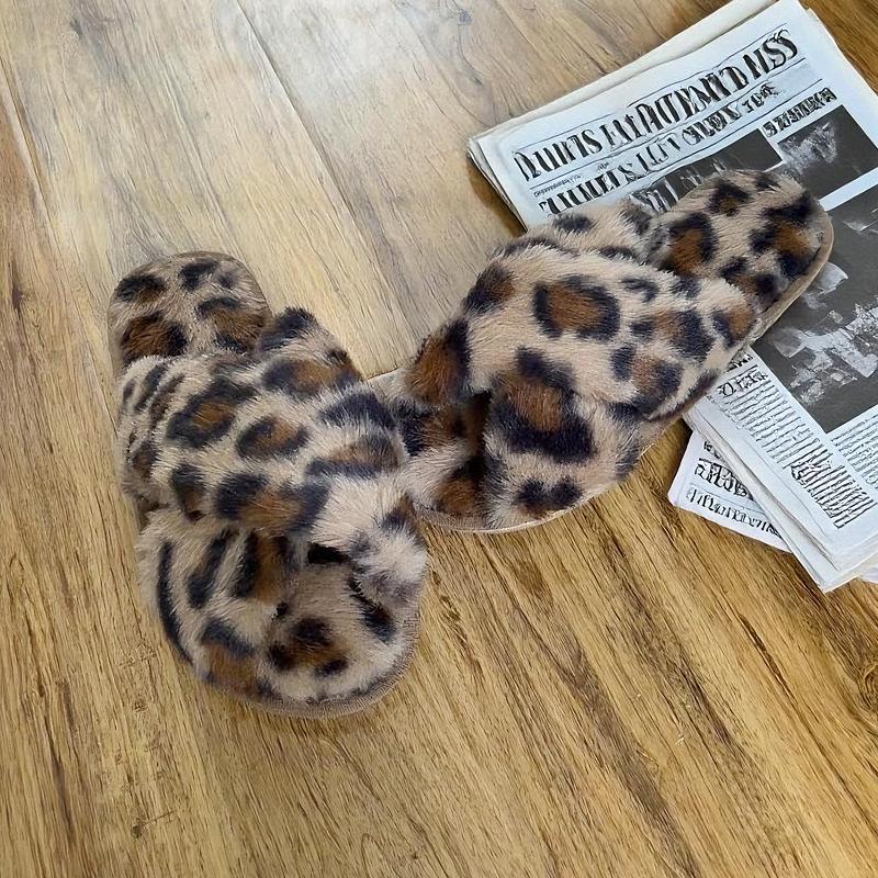 MVA-kompatible fluffy tøfler med åpen tå i kaninpels for grensehandel