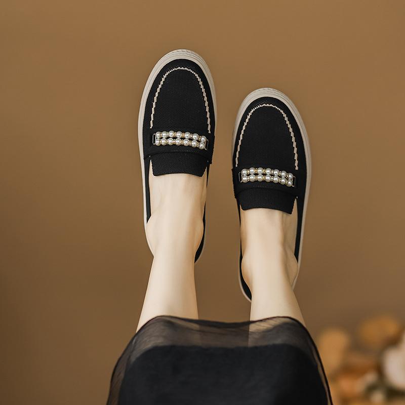 

Fashion 2024 Women s Summer New Comfortable Shoes Match Color Flying Woven Soft Sole Casual Pearl Buckle Flat Princess Shoes 34(Foot22cm)