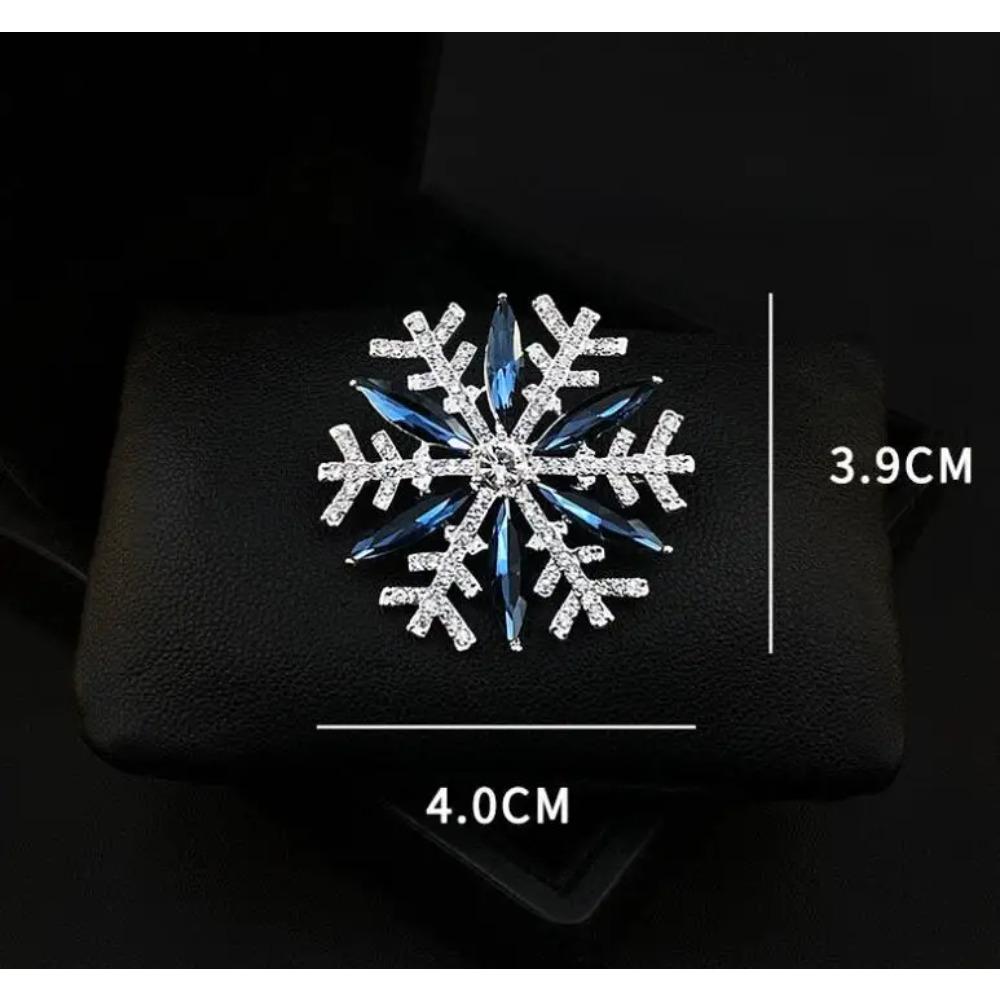 Exquisite Women‘s Brooch Crystal Snowflake Lapel Pins for Men Blue Rhinestone Suit Clothes Badge Luxury Jewelry Accessories