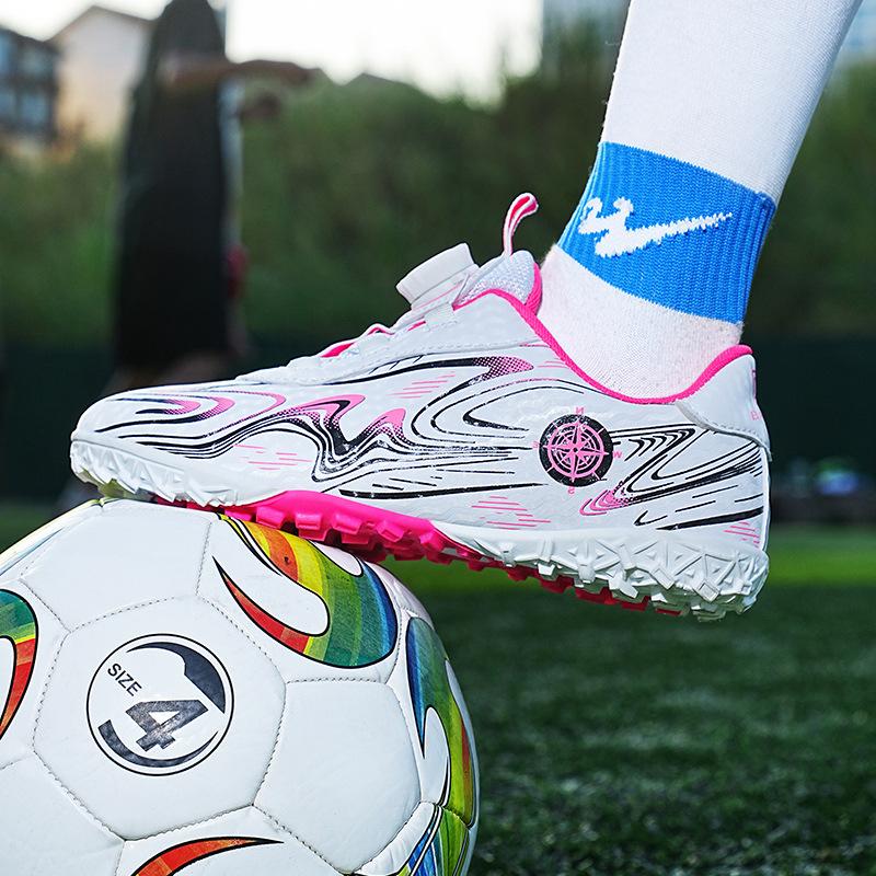 Football shoes men's and women's sports football shoes broken nails primary school students indoor football game training leather sports shoes