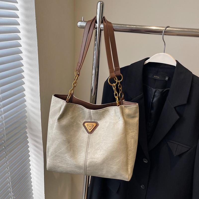 

2025 новая сумка большой вместимости женская сумка милая трендовая сумка-подмышка из мягкой кожи сумка на плечо сумка-тоут для поездок на работу 33*13*27