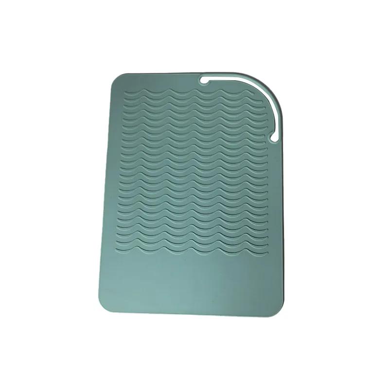 

Портативный силиконовый термостойкий коврик для выпрямления волос, бигуди, изоляционная накладка, Нескользящий противотермический коврик, инструмент для укладки волос для путешествий бирюзовый