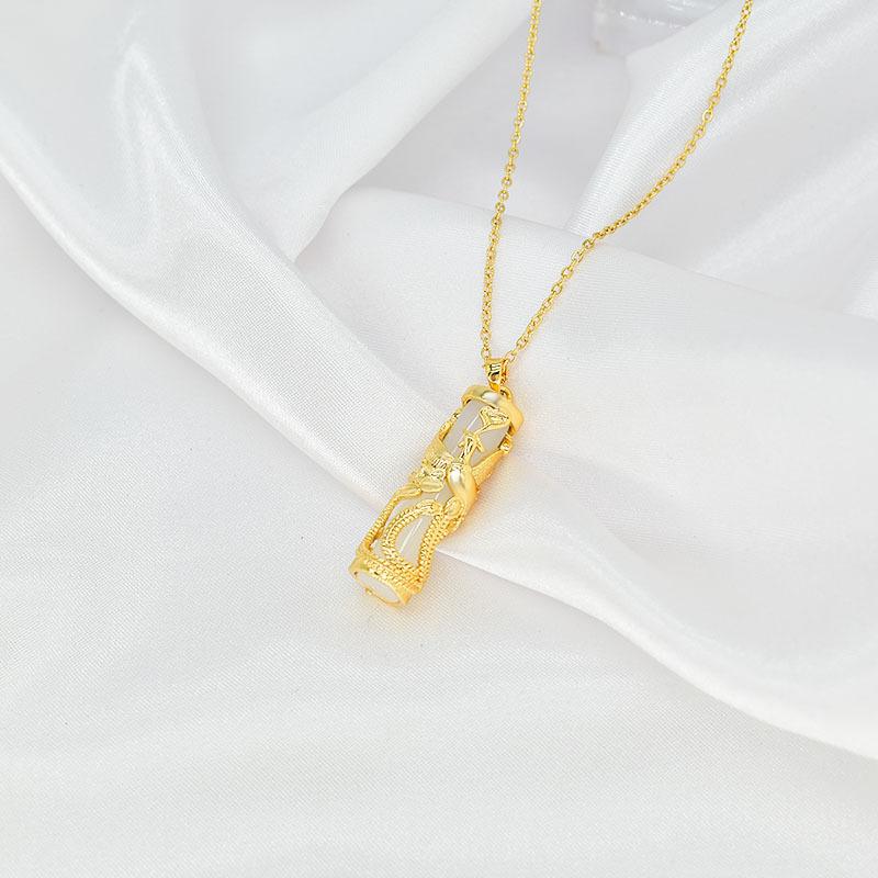 

Retro Guochao Fengzhu Necklace Classic Versatile Personality Inlaid Hetian Jade Pendant Jewelry