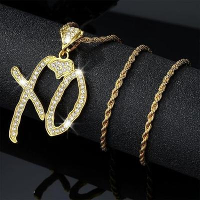 High Hip Hop XO Letter Pendant Necklace for Women Men, Fashion Creative Cubic Zirconia Exaggerated Hip Hop Rock Gift Jewelry