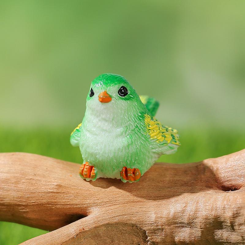 Moss Micro Landscape Succulent Accessories: Cute Cartoon Bird Resin Figurine for Gardening