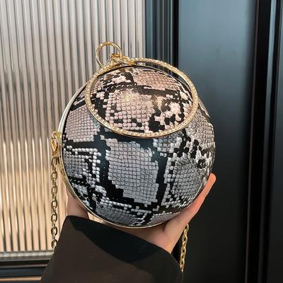 Bolsa esférica com padrão de pele de cobra de design de nicho personalizado tendência cor contrastante versátil corrente para carregar na mão bolsa mensageira