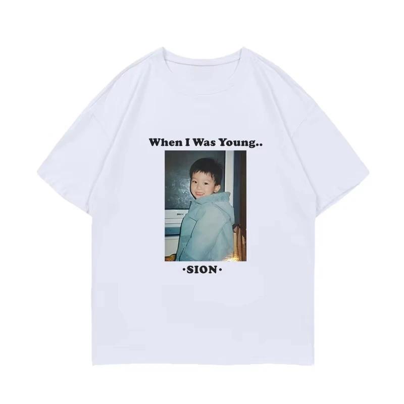 Beim The NCTWISH Konzert "WhenIWasYoung" trug Wu Shiwen das gleiche Rundhals-T-Shirt mit Aufdruck und kurzen Ärmeln wie Maeda Riku.