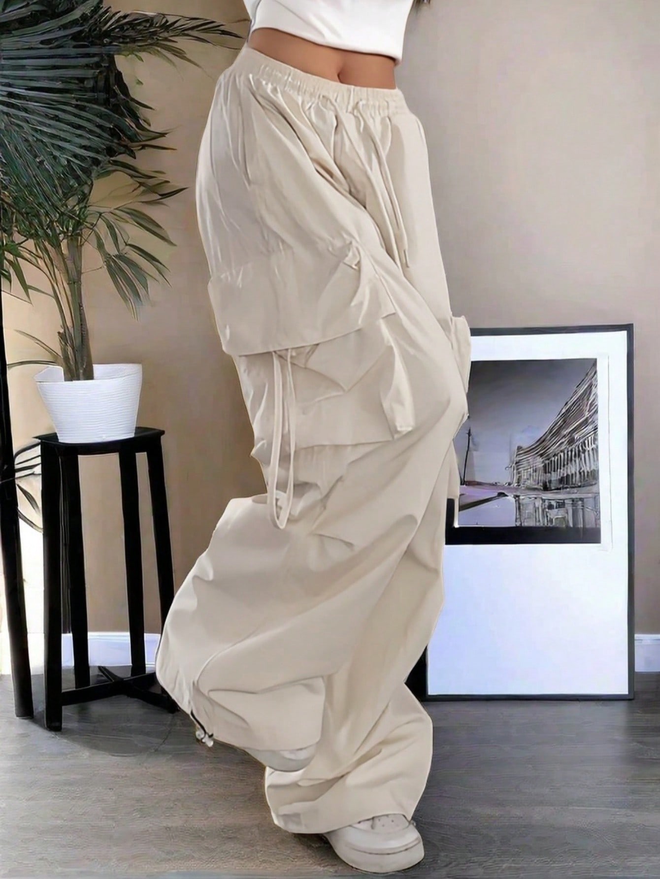 

Rose Beauty A Street Высокая талия Карман с клапаном Затягивающийся шнурок Талия Эластичный подол Со сборками Повседневная одежда Широкие штанины Парашютные брюки-карго XL абрикосовый