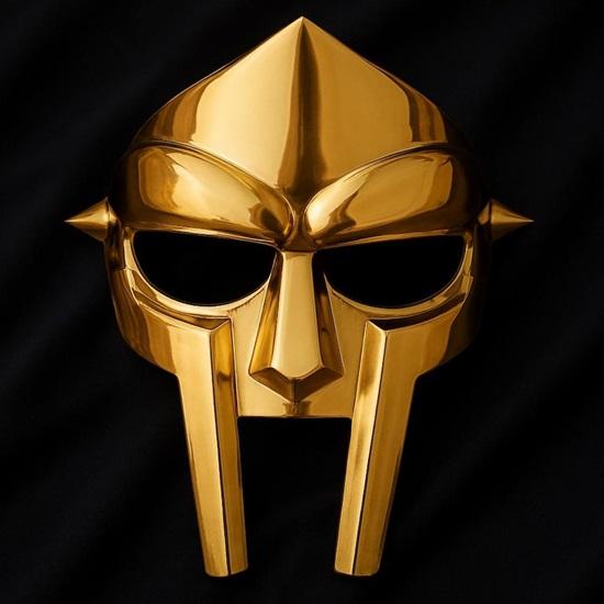 

MF DOOM Inspired Metal Mask Rap Icon Cosplay Mask Hip-Hop Collector Prop Villain Face Mask for Cosplay and Halloween Gift золотистий