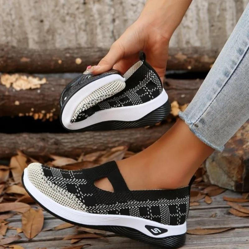 Modische Damenschuhe 2025 Hohe Qualität Slipper Damen Vulkanisierte Schuhe Mode Farbabstimmung Leicht Bestseller Bequeme Freizeitschuhe