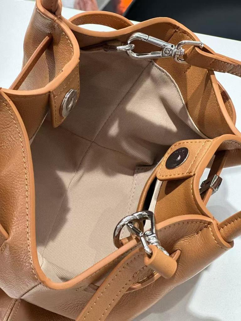 2025 High-End Retro Fashion Tote Bag: Large Capacity Basket-Style Handbag
