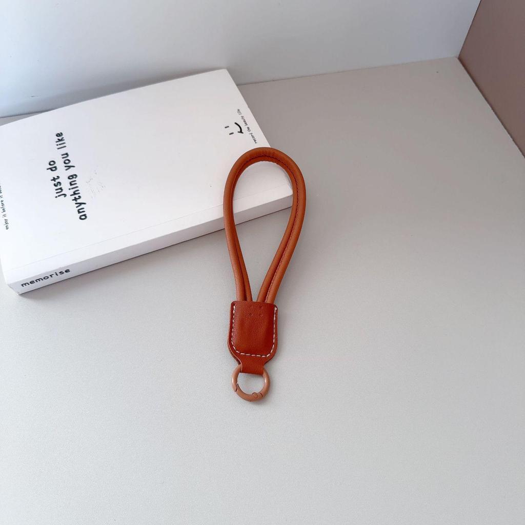 In-Stock Two-Tone PU Leather Short Lanyard for Phone Cases, Handbags, and Keychains – Stylish, Personalized, Versatile.
