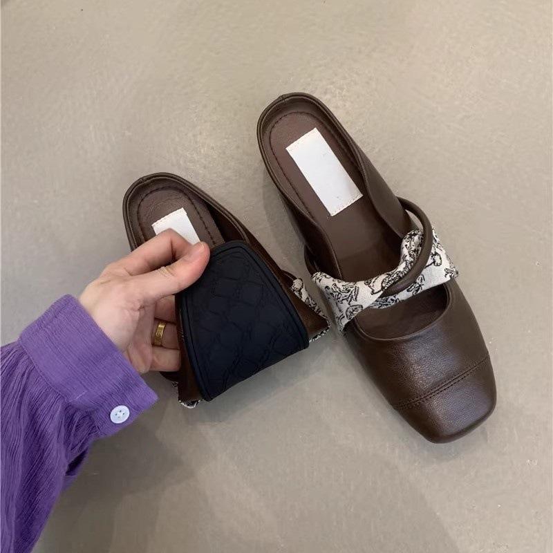Inner height increase Mary Jane shoes spring and summer 2025 French new Chinese retro with skirt Baotou one foot and half slippers
