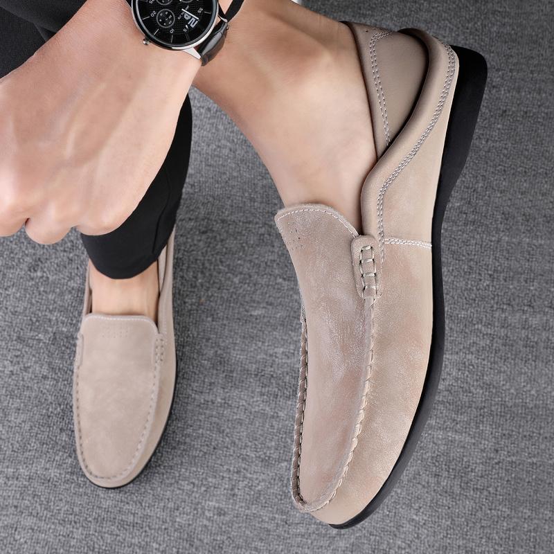 Fashion Hot Selling Breathable Flat Bottomed Loafers Shoes Men's Business Casual Shoes Anti Slip Soft Soled Men's Outdoor Driving Shoes