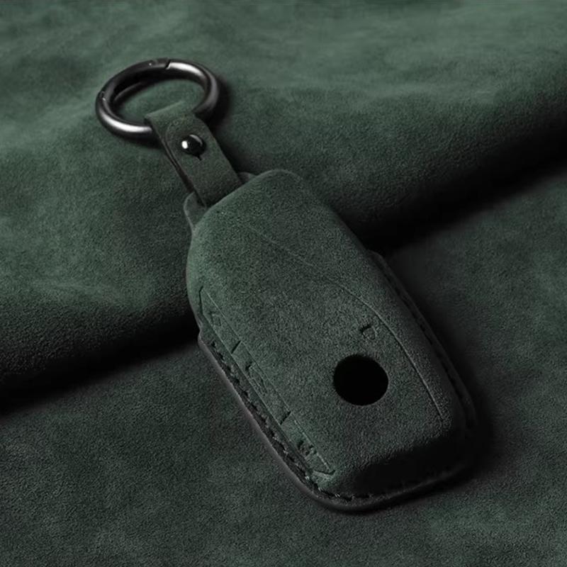 Suede Faux Leather Car Key Case Cover For BMW 7 Series G70 G09 XM U06 G81 M3 2023 I7 X7 G07 LCI iX I20 X1 U11 Keychain Protector