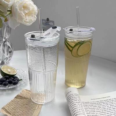600ml Skleněný hrnek s pruhy Průhledné sklenice s víčkem a brčkem Sklenice na pití Hrnky na kávu Sklenice na džus Mléko Čaj Voda Sklenice Nádobí